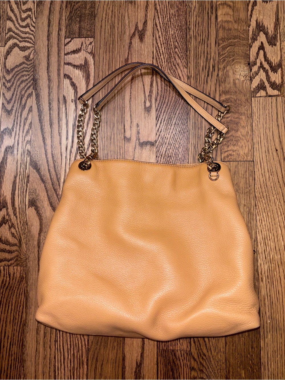 MICHAEL Michael Kors Leather Shoulder Bag in Tan